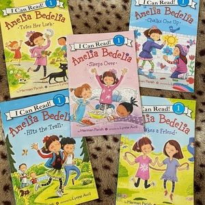 Amelia Bedelia Books 📚